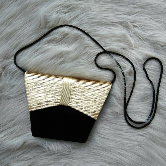 Handbags - 🛍️4 for $15🛍️ Mini handbag